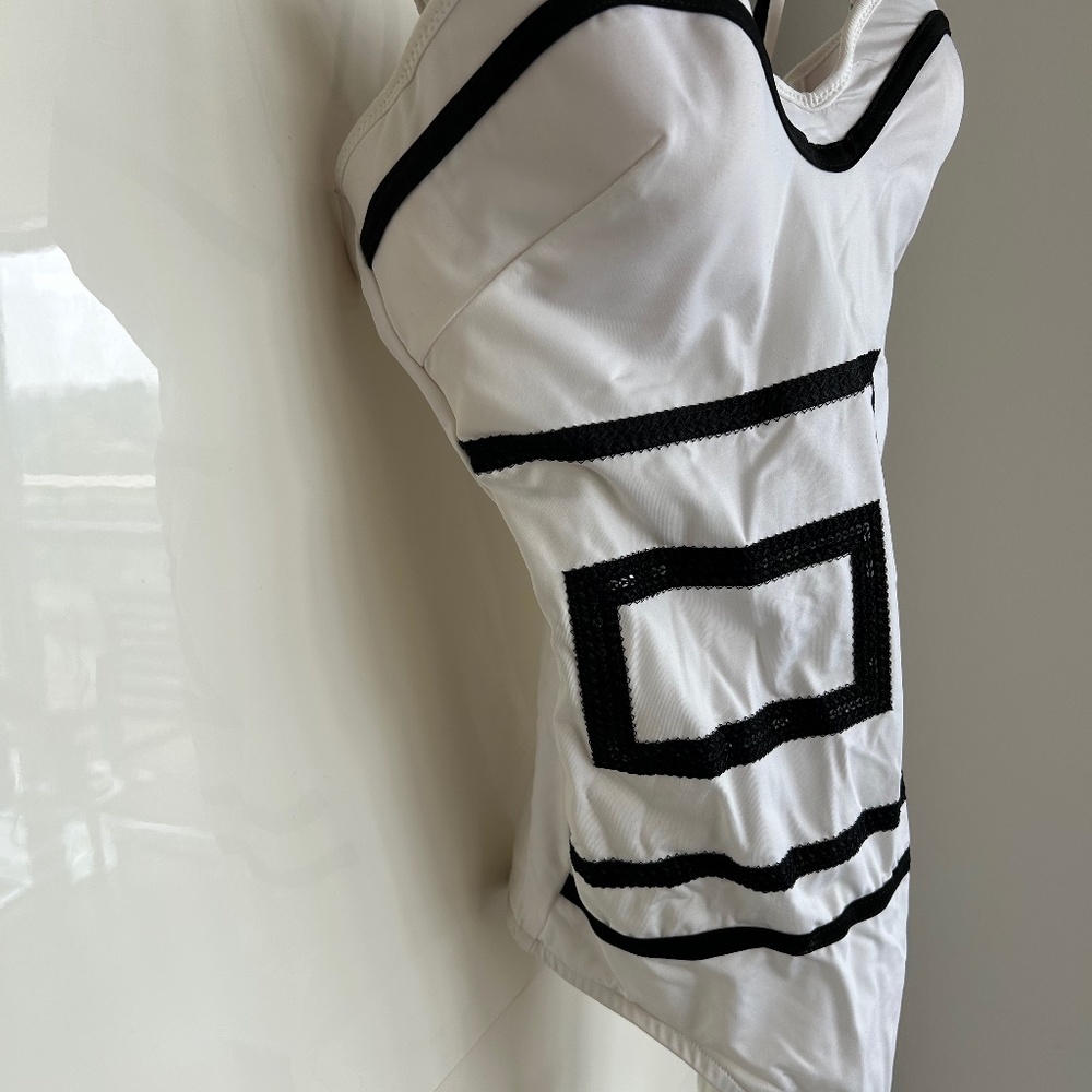 NWT Lisa Charmel Swimsuit 32 B